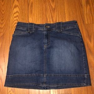 Jean Skort